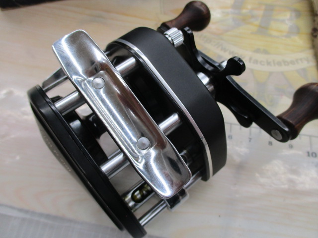 ﾌｧﾝﾄﾑ SM-10